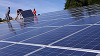 L’entretien photovoltaïque à Theneuille